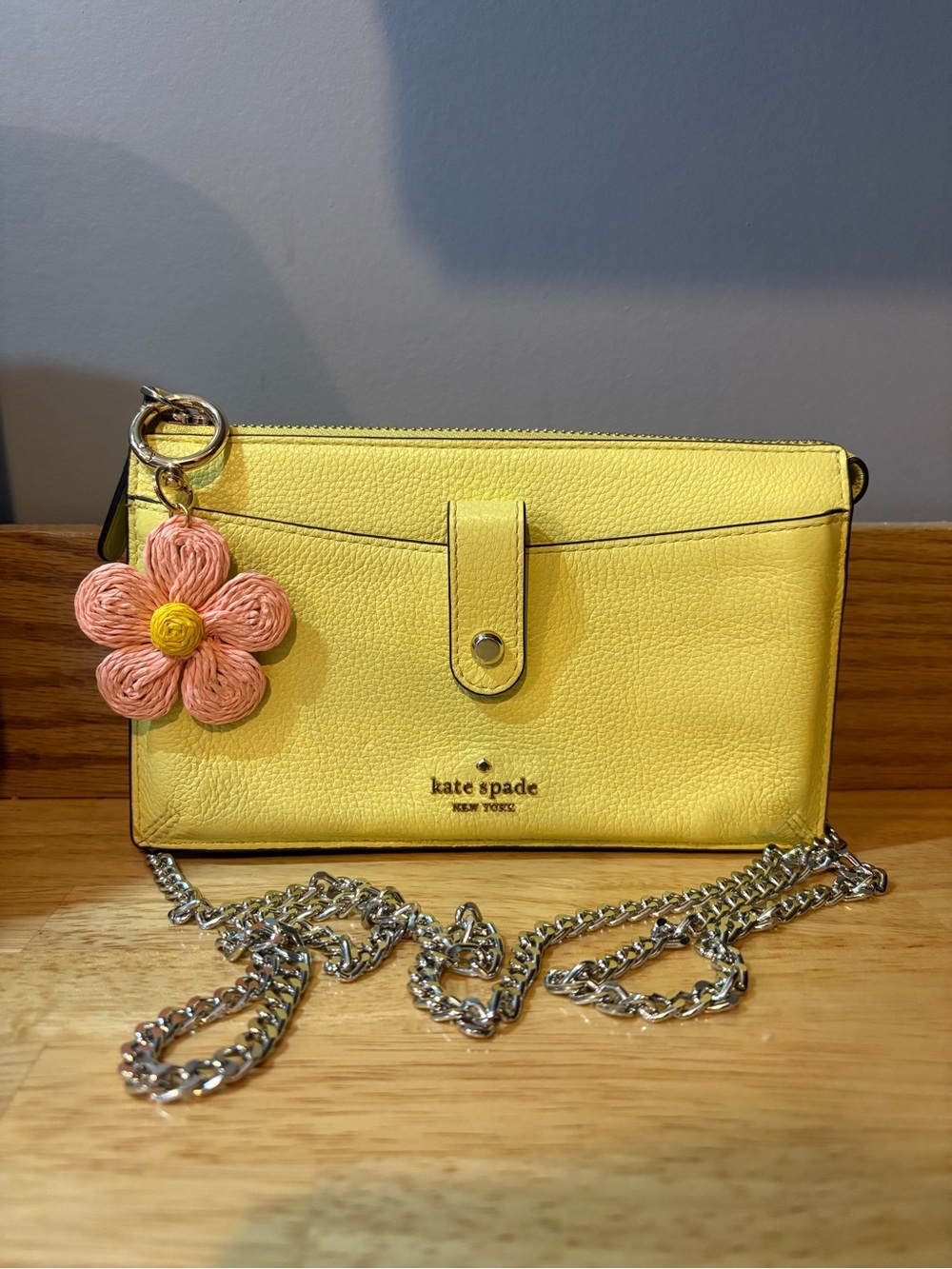 Kate Spade yellow leather wallet crossbody bag - Picture 2 of 16